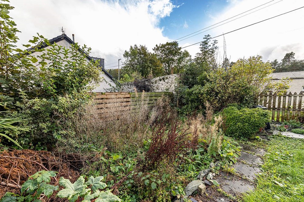 Ground Floor Flat in Guide Price £45,000 145 Scott Street, Galashiels