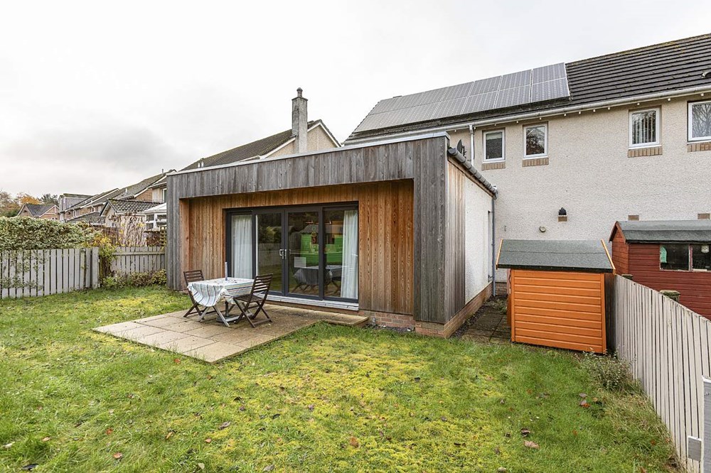 4 Bed SemiDetached Villa in Guide Price £245,000 6 Tweedbank Avenue