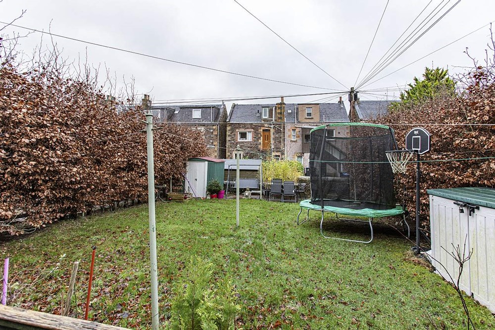 1 Bed First Floor Flat in Guide Price £65,000 244 Scott Street