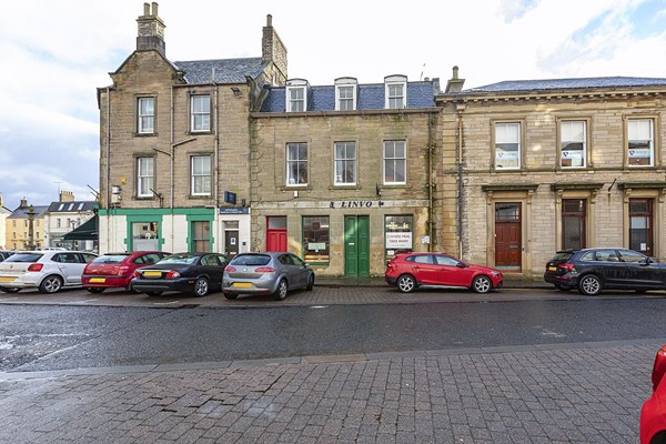 Mixed Use Unit 38-44 Market Square