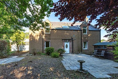 The Farmhouse, Essenside Place Tweedbank TD1 3RT