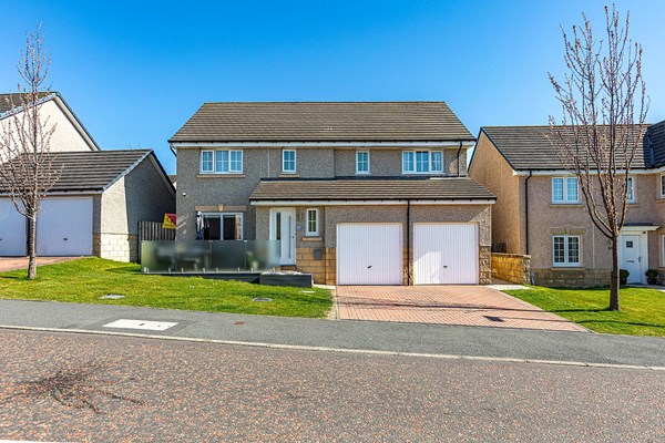33 Lairburn Drive