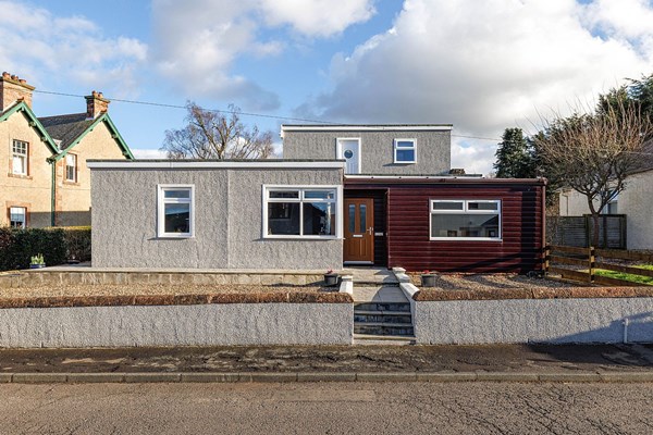 9 Craig Brown Avenue