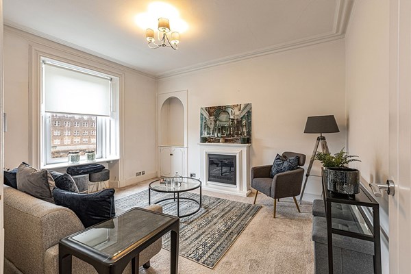 3/4 Duke Street