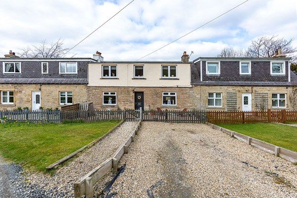 3 Kinninghall Farm Cottages