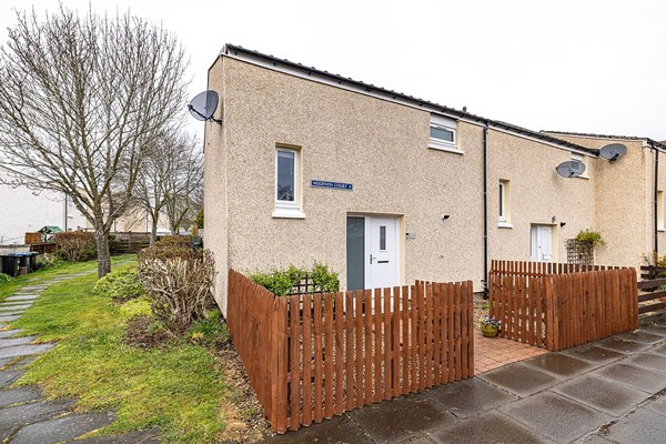 12 Neidpath Court