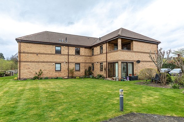 12 Mayfield Gardens