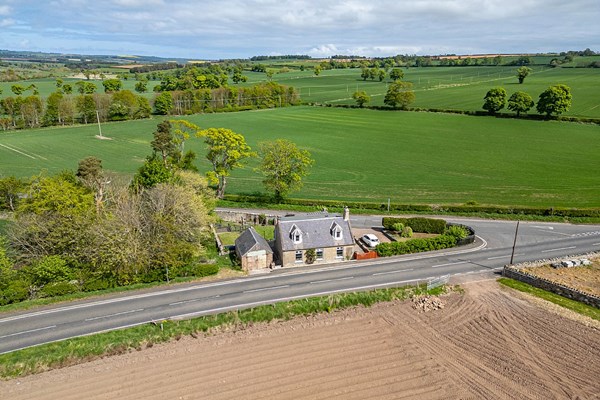 Fir Cottage Ninewells Mains