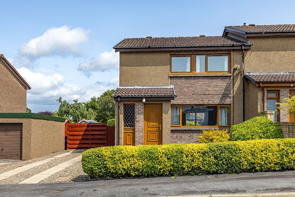 8 Ladylands Drive