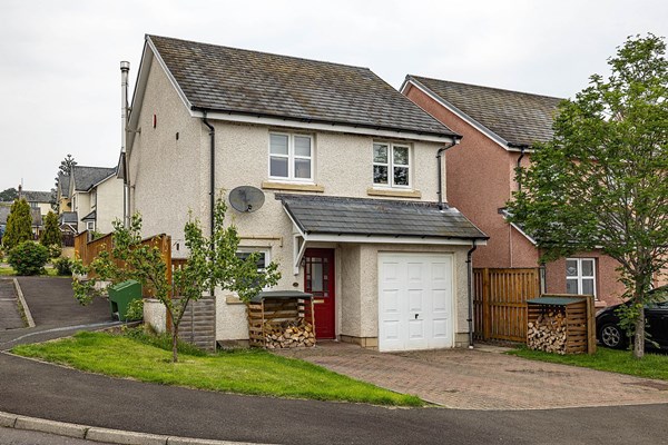 24 West Myrescroft
