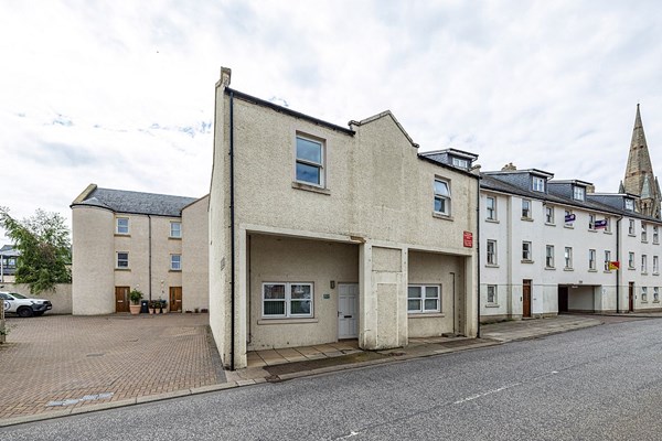 5 Scott Place