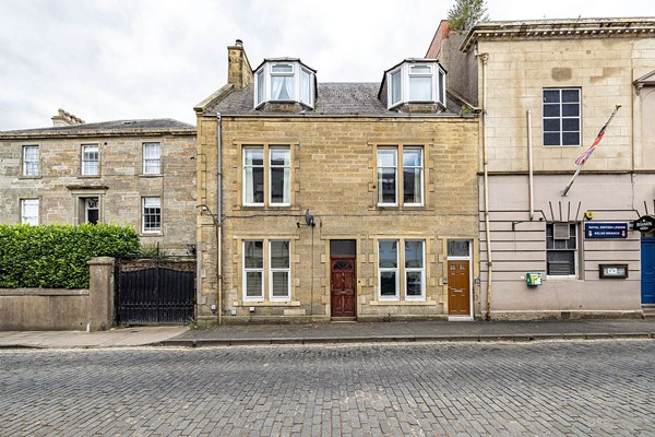 62 Roxburgh Street