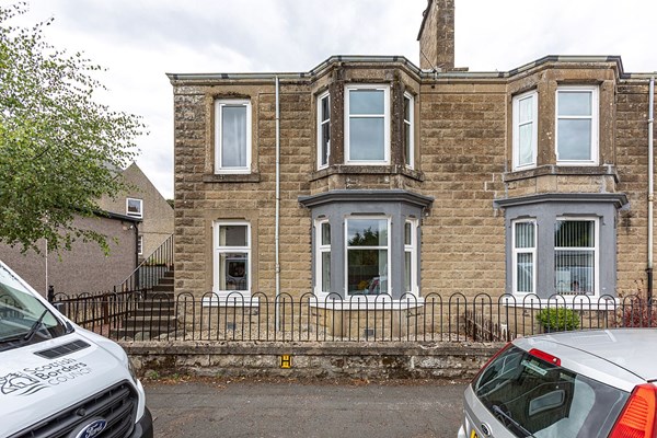 16 Clifton Road