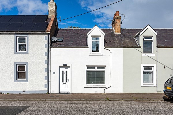 Dunfin Main Street,