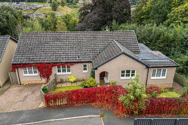 11 Jedbank Drive