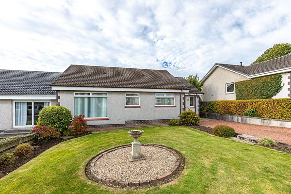 2b Inchdarnie Crescent