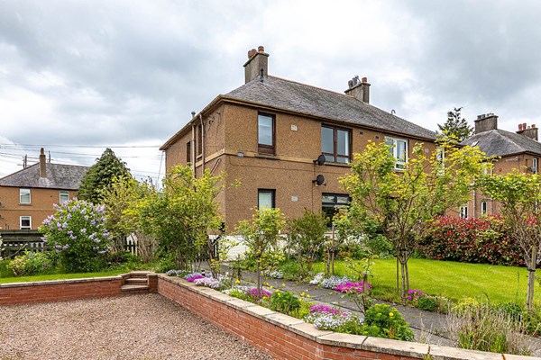 8 Upper Bongate Gardens