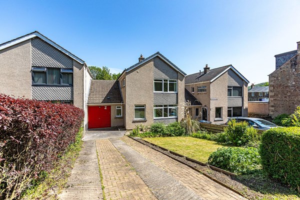 2  Maryfield Gardens