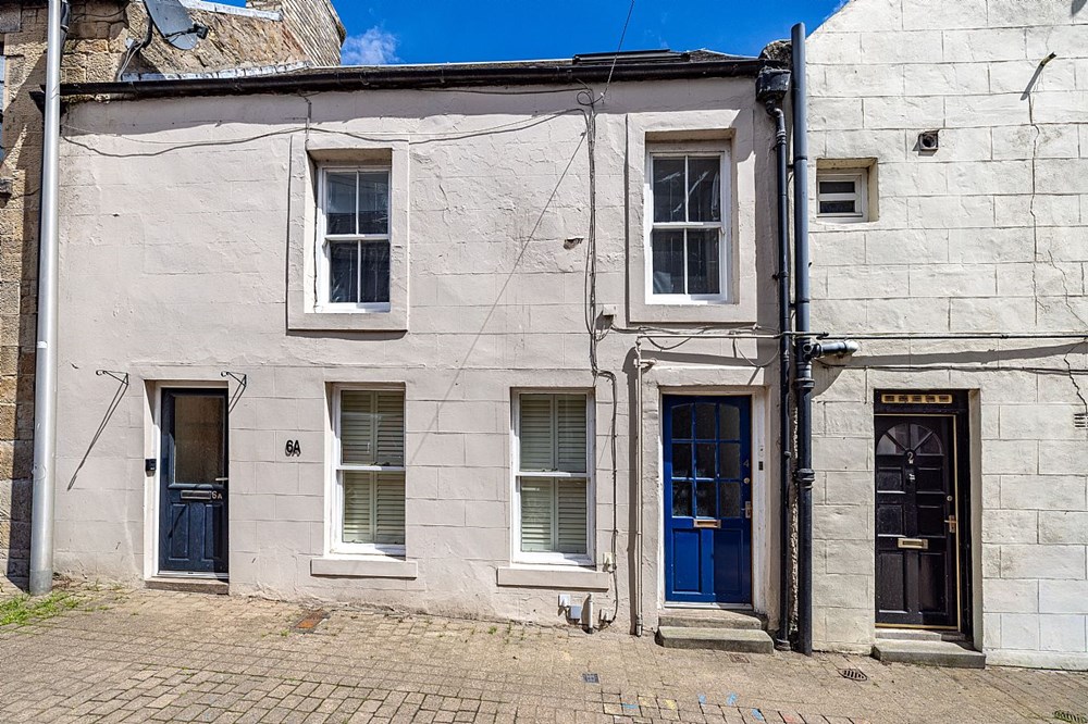 4 Duns Road