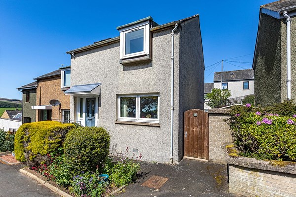 9 Kirk Wynd