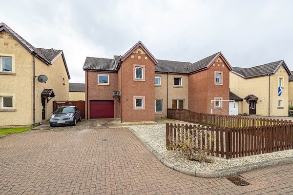 3 Paddock Court