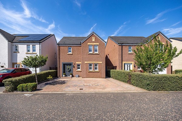 6 Kingfisher Grove