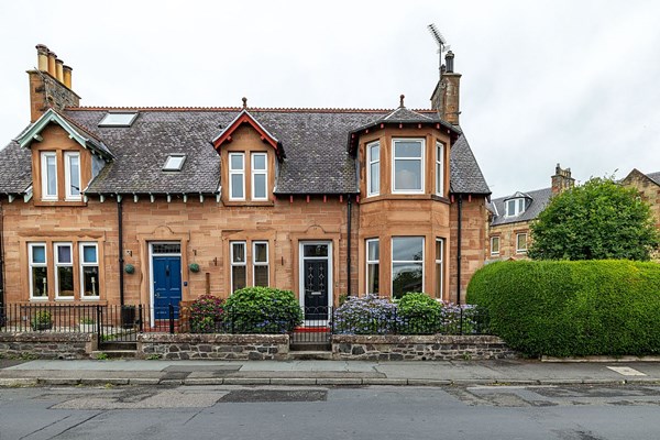37 Balmoral Place